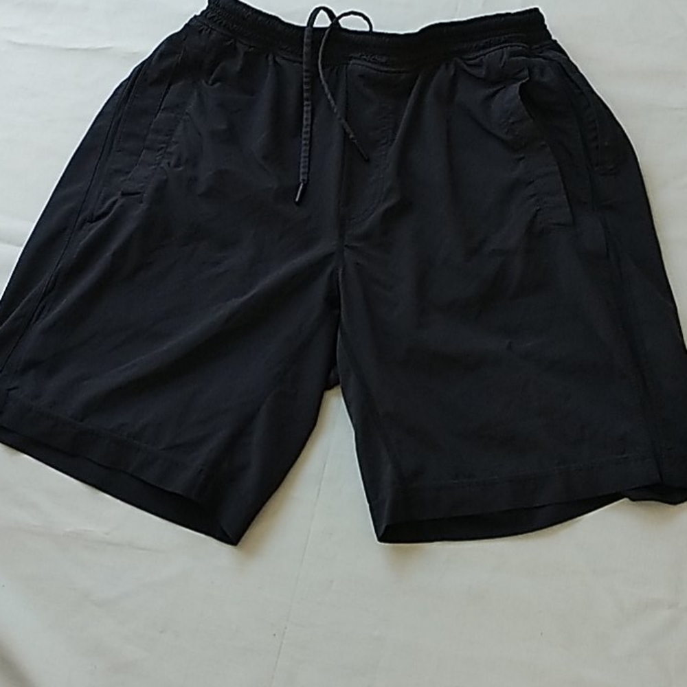 Lululemon gym shorts